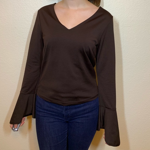 💗 3 for $15 The Limited Bell sleeve blouse - Picture 3 of 7